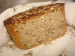 Ржаной хлеб на закваске с семечками:подсолнуха,тыквы,льна (вариант)