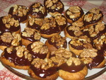 Медовое печенье с шоколадом и орехами