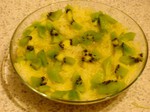 Витаминный салат с грушей