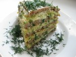 Печёночно-овощной тортик с зеленью