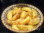 Картофель ломтиками, печёный на решётке в духовке