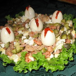 Салат с тунцом и креветками 