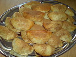 Пирожки творожные с яблочно-изюмовой начинкой