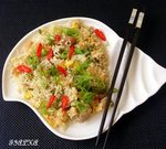Рис с креветками и рыбкой с овощами в китайском стиле