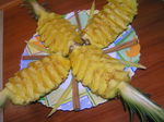 Лодочки из ананаса