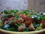 Ароматный салат с индейкой и печёным перцем.