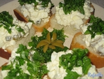 Яичный салат с оливками и горчицей