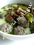 Суп грибной с фрикадельками и зелёной фасолью