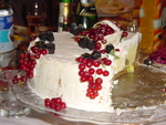 торт творожно-сливочный с фруктами
