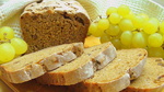 Хлеб ржаной с изюмом, на квасной (классной!) закваске. Очень простой и ОЧЕНЬ вкусный хлеб.