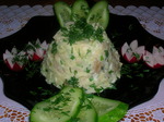 Картофельный салат со скумбрией в горчичной заправке